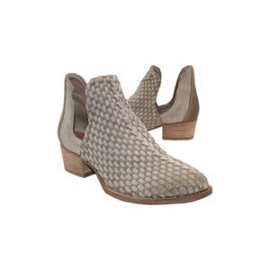 VERY VOLATILE VERACRUZ Leather Boots sz 6.5 Pull On